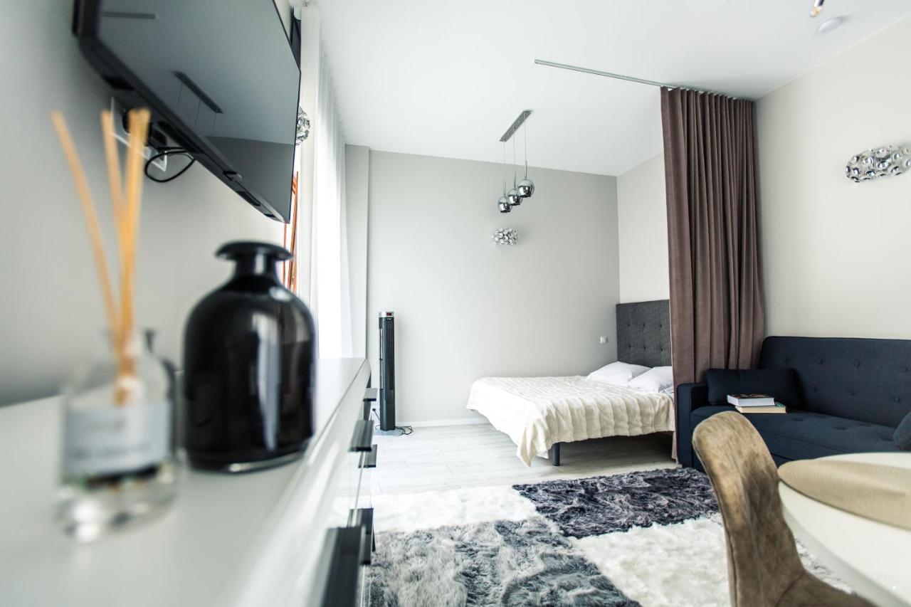 New Modern Studio Apartment In The Old Town 리가 외부 사진