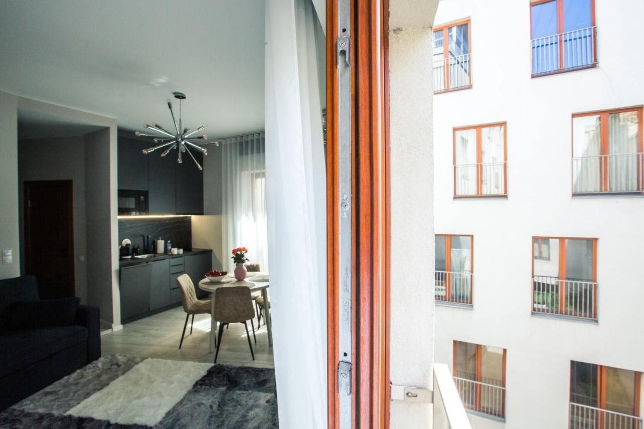 New Modern Studio Apartment In The Old Town 리가 외부 사진